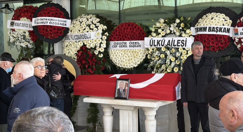 İzmir Siyasetinin Duayen İsmi Hakkı Ülkü'ye Veda